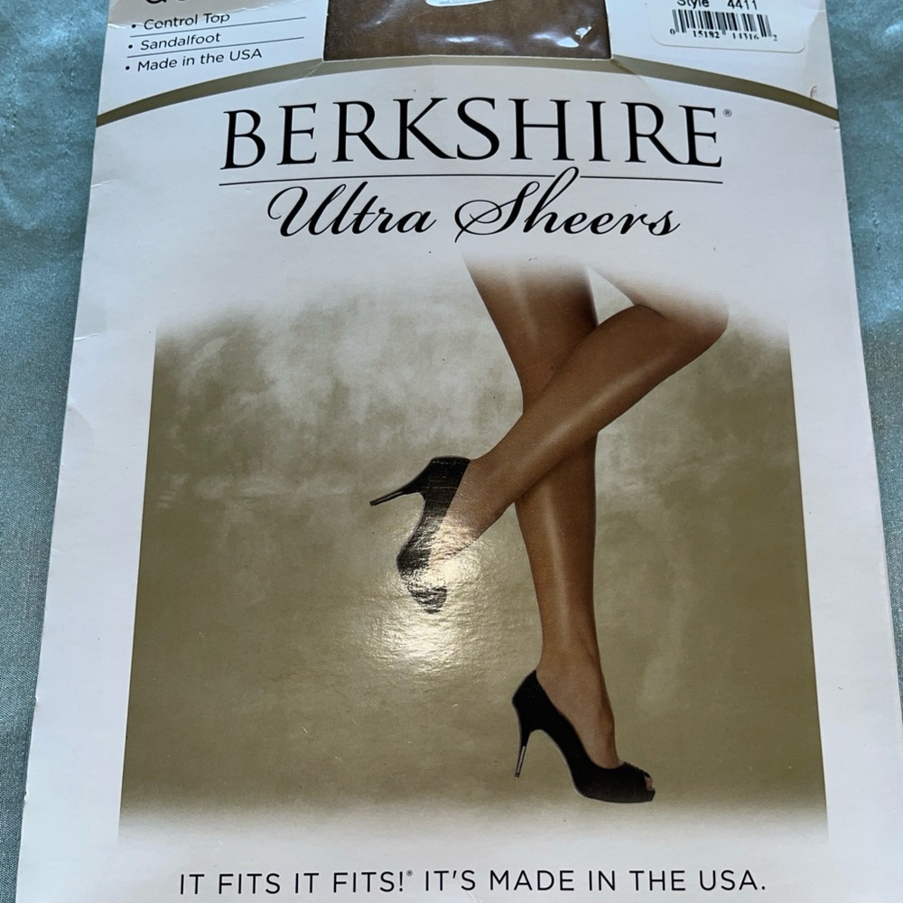 Berkshire Ultra Sheers Women's Pantyhose Beige